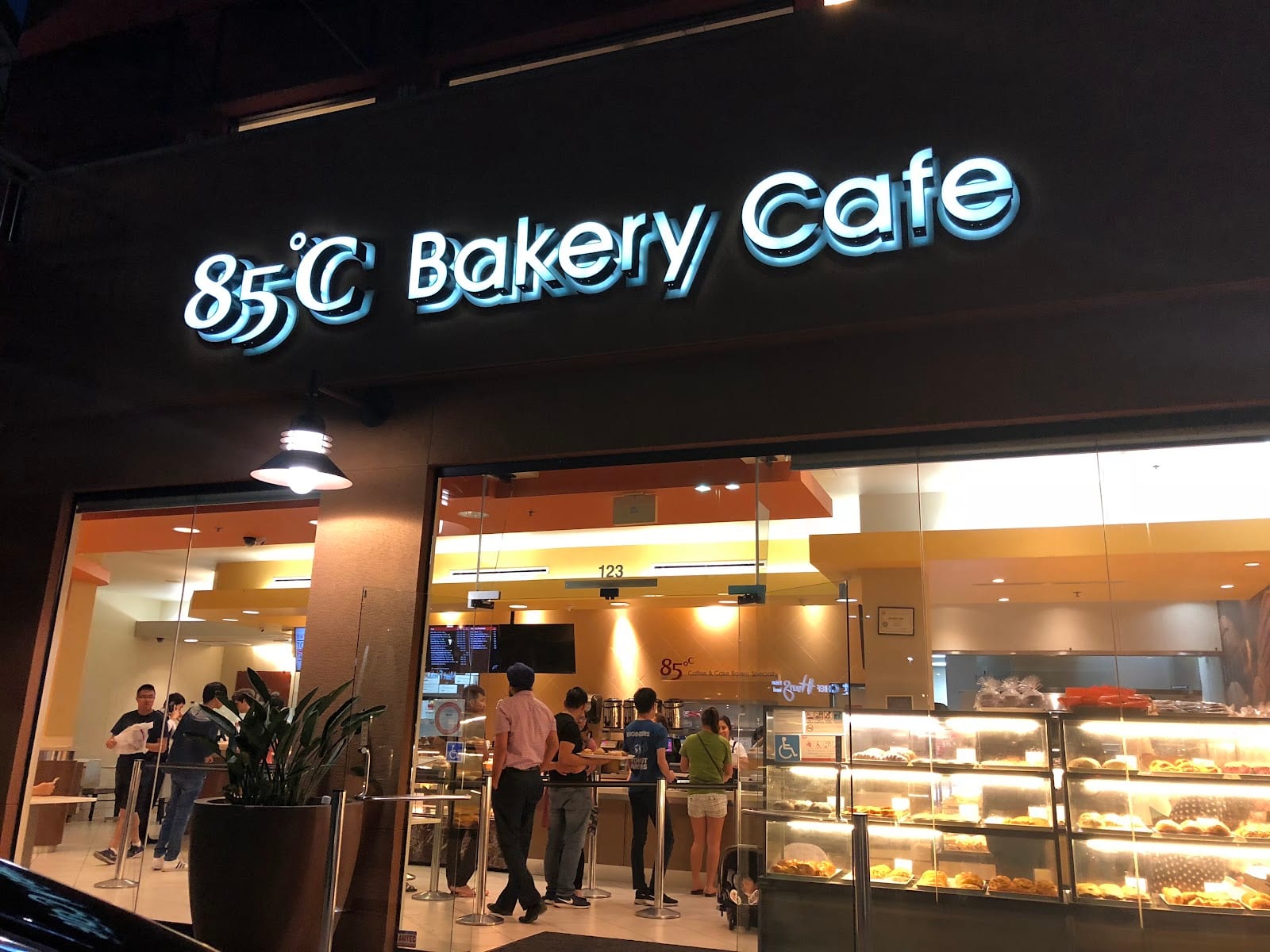 85°C Bakery Cafe