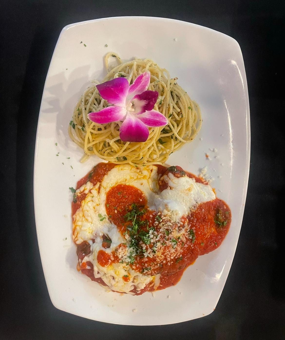 Antonucci's Italian & Seafood Restaurant