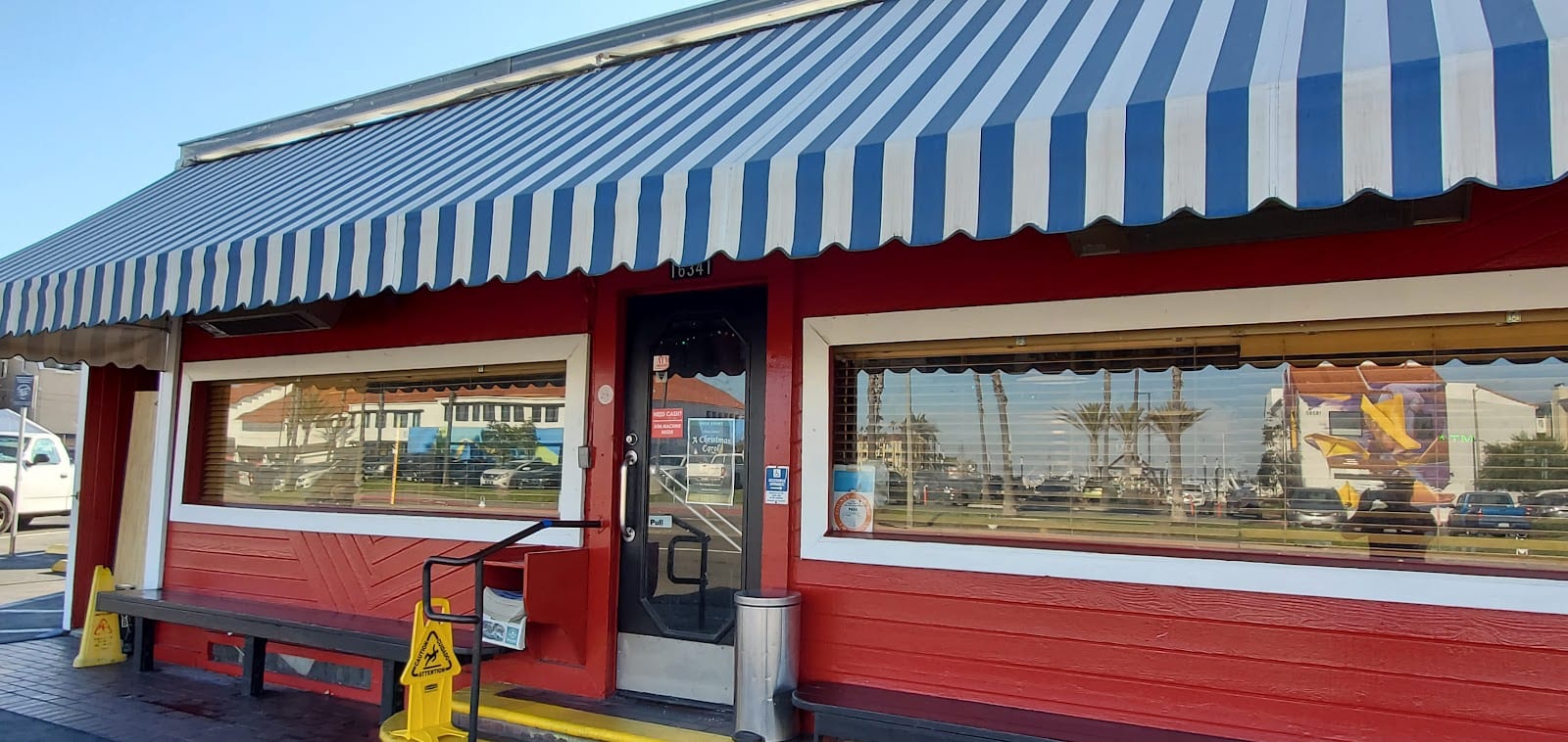 Harbor House Café