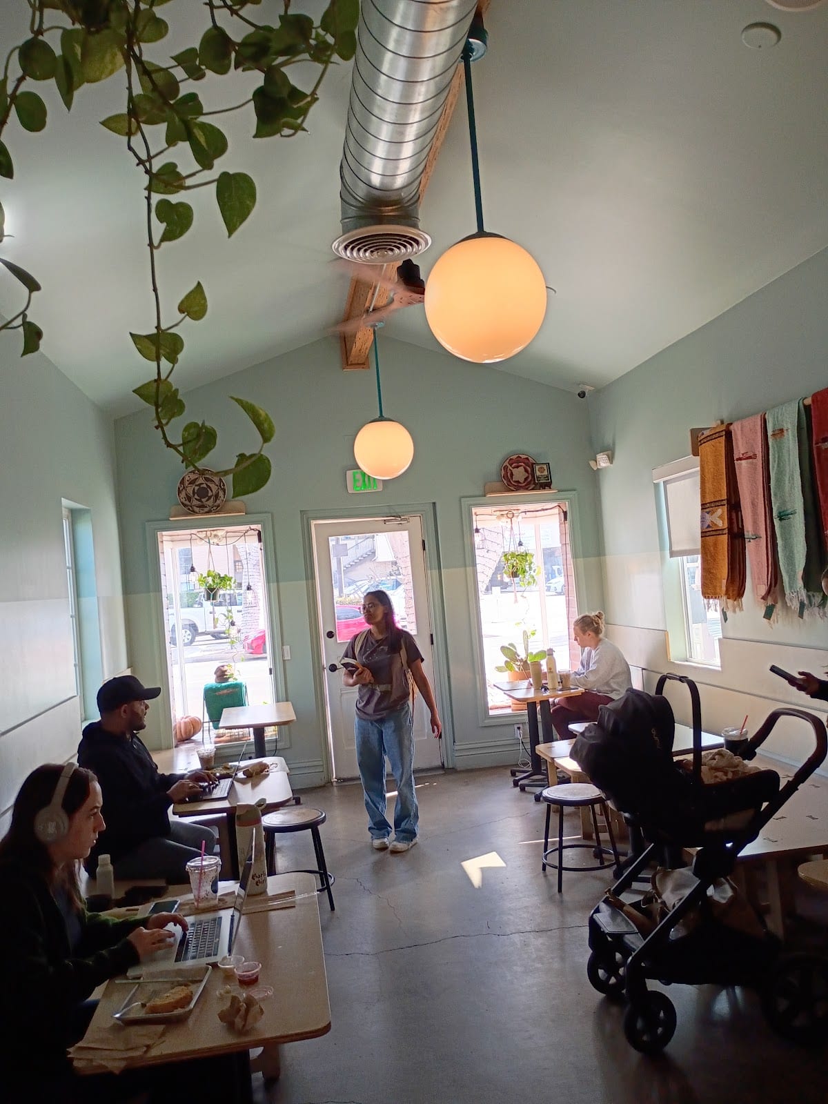 Hola Adios Coffeeshop