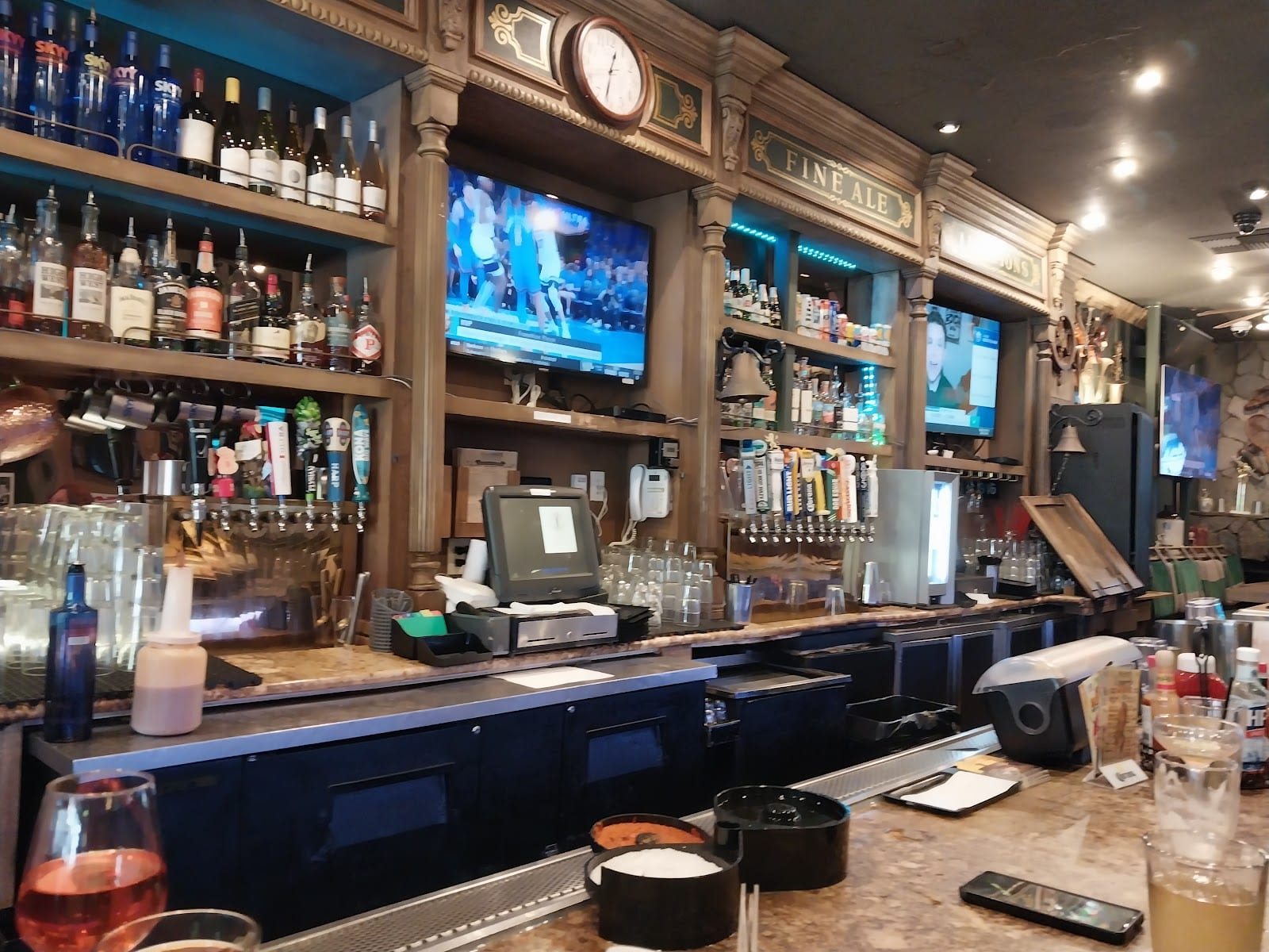 Killarney's Irish Pub