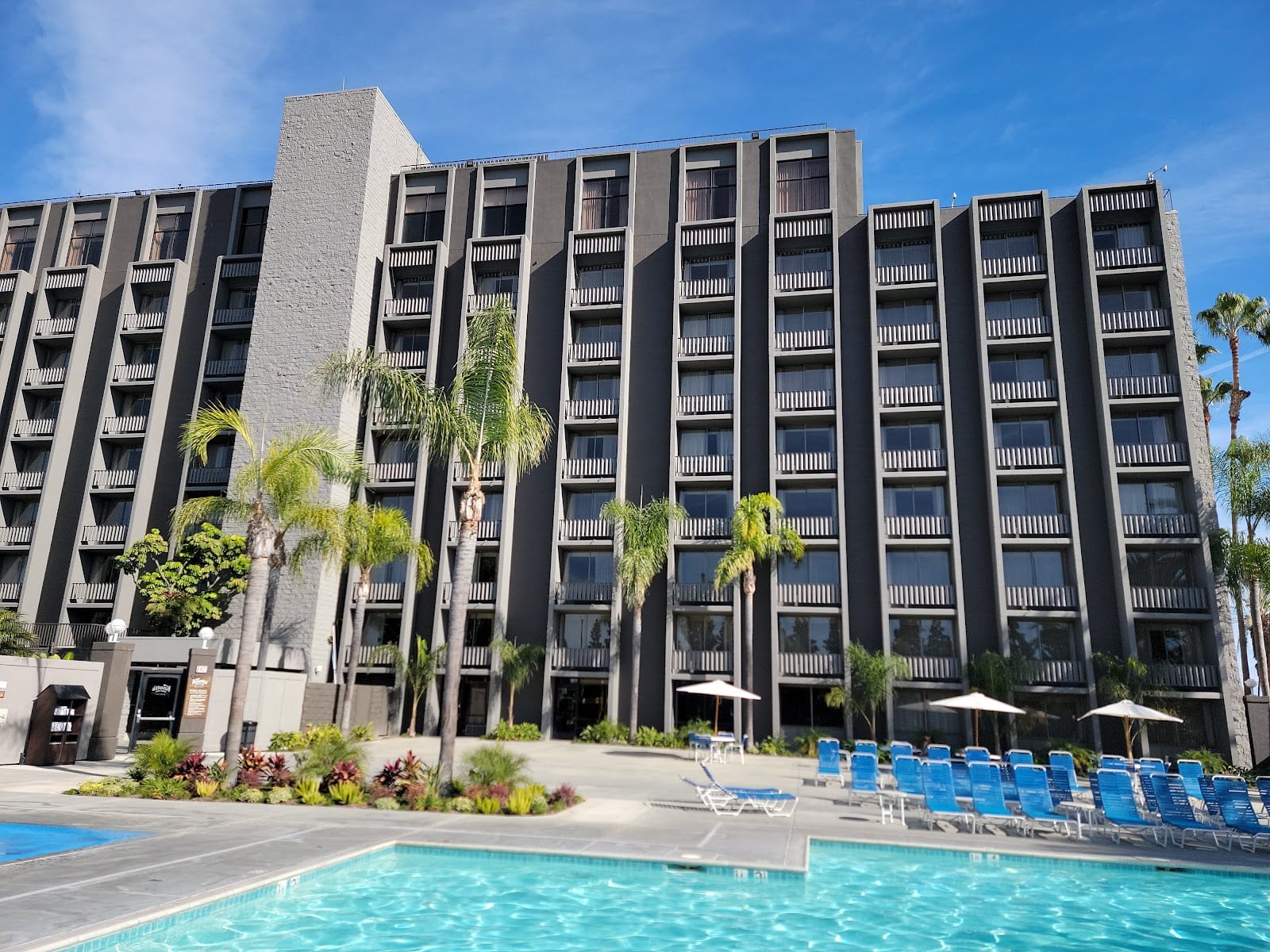 The Knott's Hotel