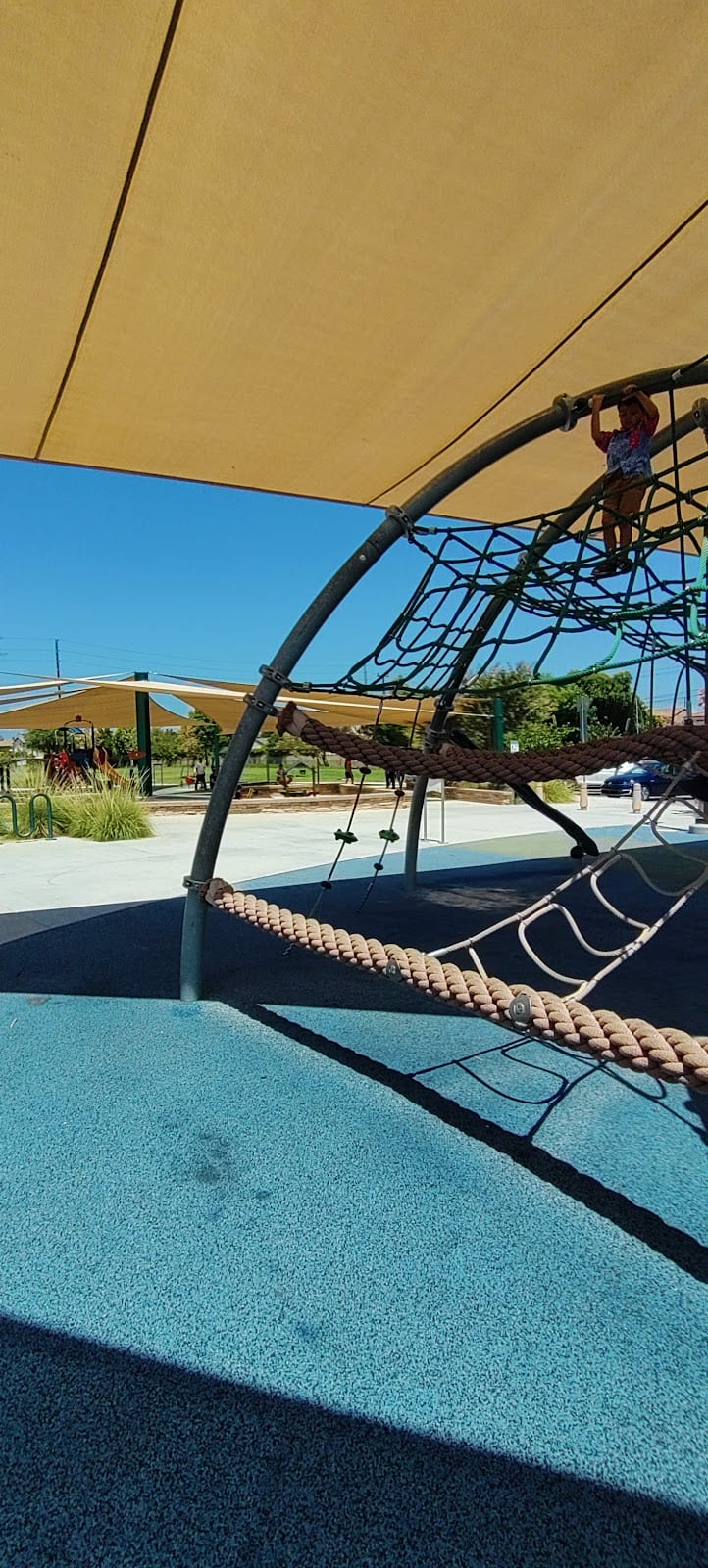 Larwin Park