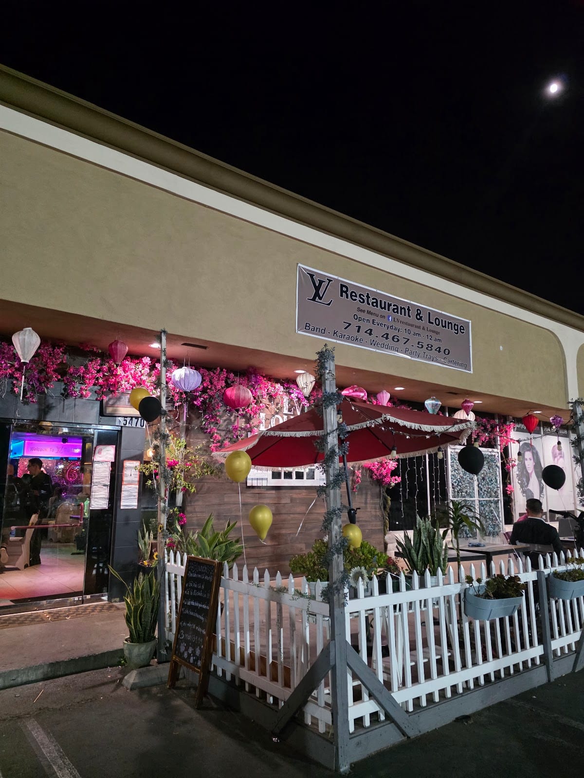 LV Restaurant & Lounge