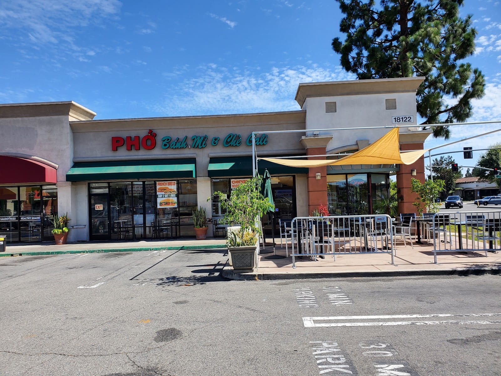 Phở Bánh Mì & Chè Cali