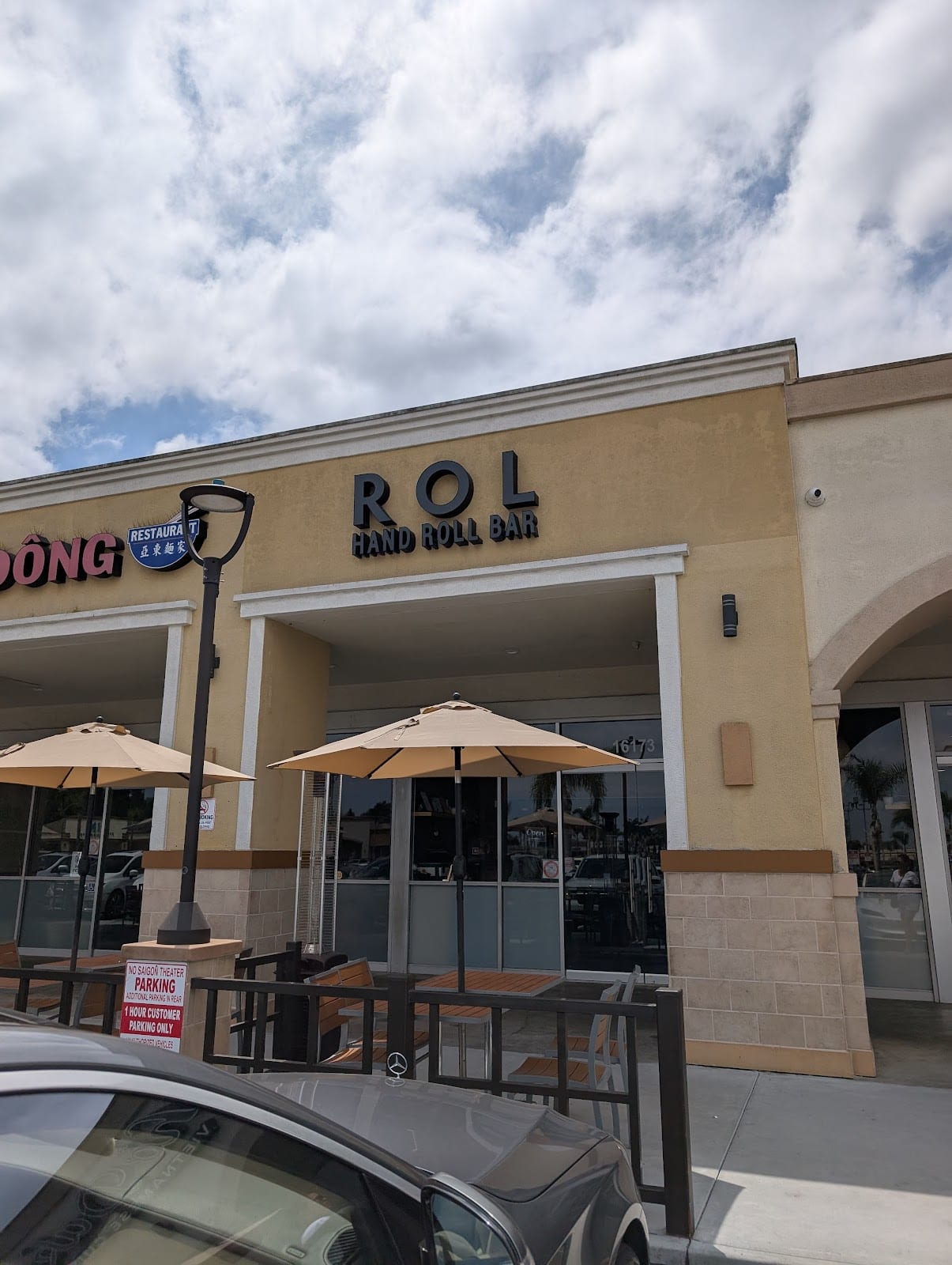 ROL Hand Roll Bar - Fountain Valley