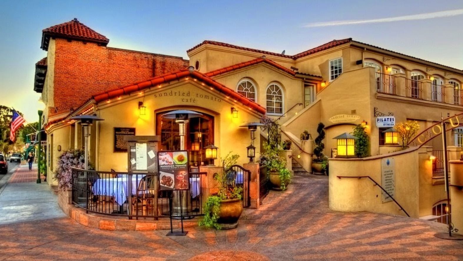 Sundried Tomato Bistro & Catering